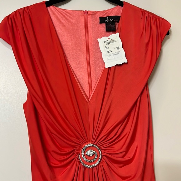 Sleeveless Dress - Picture 2 of 7